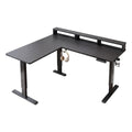 Bureau d'angle gaming assis-debout Kova Pro avec rangements isolés sur fond blanc.