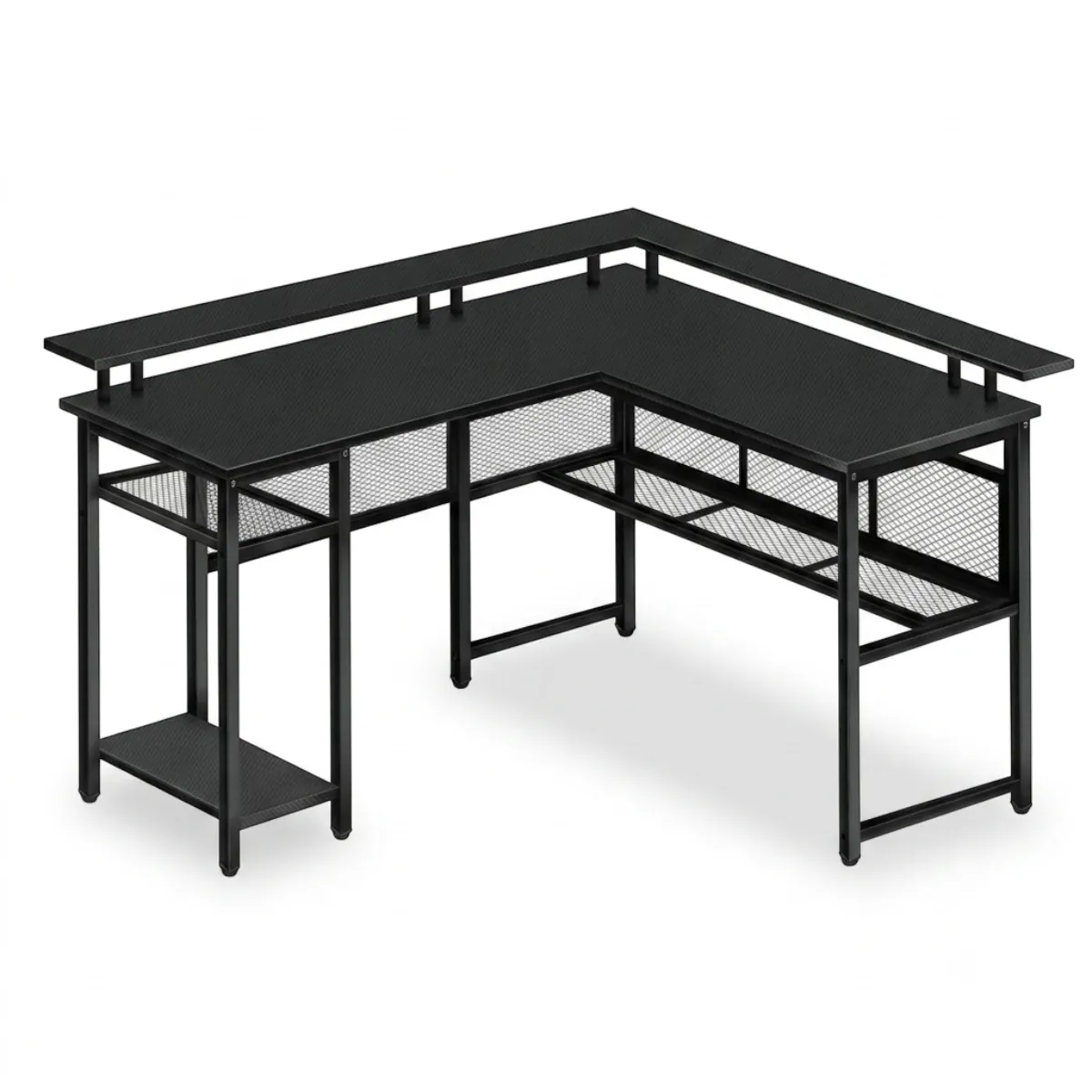 Bureau d'angle gaming L-Tech 136 noir mat en position centrale isolé sur fond blanc style studio.