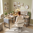 Setup de télétravail et aménagement cosy avec le bureau d'angle Kave.