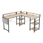 Bureau d'angle Kave en bois clair et métal noir isolé sur fond blanc.