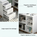 Gros plan sur le système de rangement du bureau d'angle blanc, montrant les trois tiroirs à poignées métalliques argentées ouverts et les étagères latérales réglables en hauteur remplies de livres et décorations.
