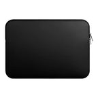 Housse ordinateur NeoSkin noir, étui ordinateur portable fin pour sacoche ordi ou bagage professionnel minimaliste.
