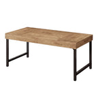 Photo de face sur fond blanc du bureau en bois TimberForge