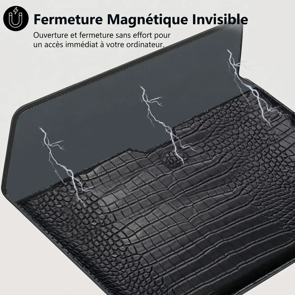 Pochette ordinateur fine CrocoTilt avec fermeture magnétique invisible, accès rapide et sécurisé au PC portable ou ultrabook.