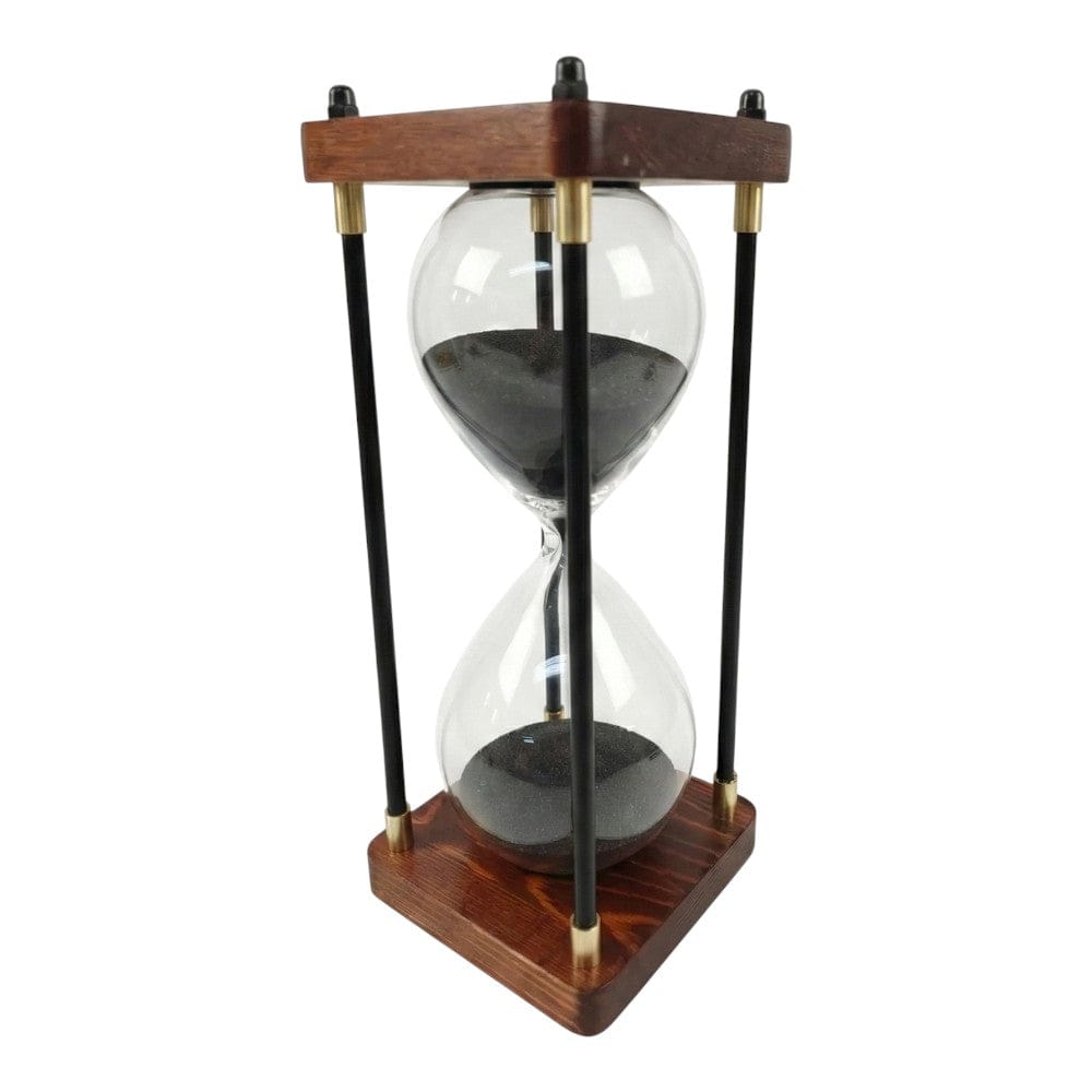 Sablier EORA classique avec sable noir, structure en bois sombre et finitions laiton.