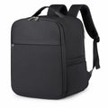 Sac à dos ordinateur homme AeroStream en tissu noir, vue de face sur fond blanc studio.