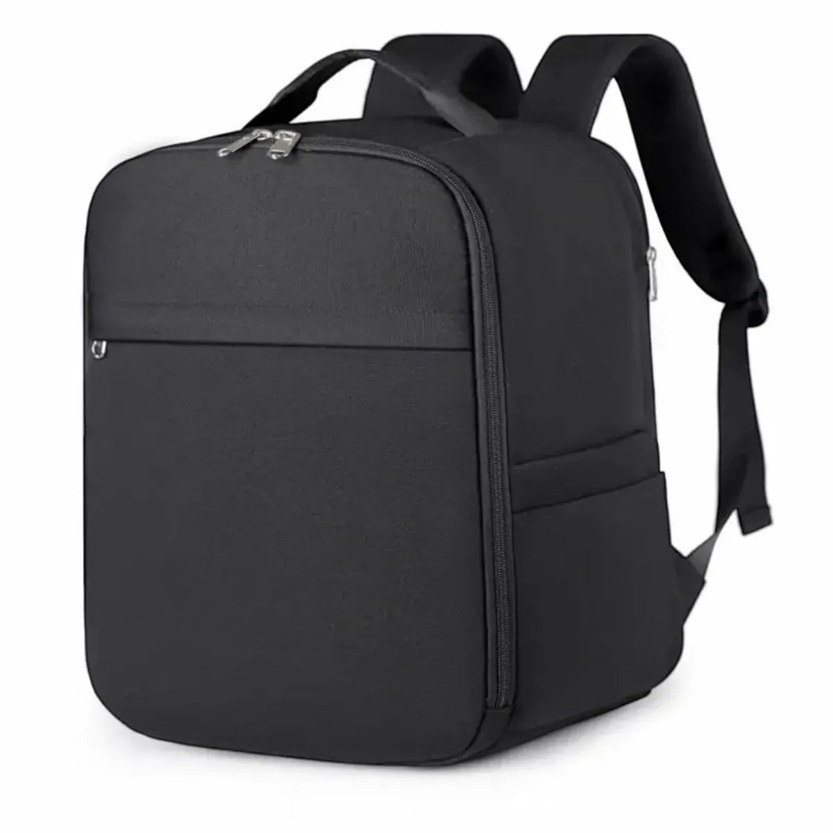 Sac à dos ordinateur homme AeroStream en tissu noir, vue de face sur fond blanc studio.