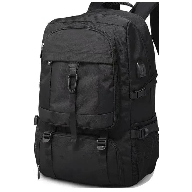 Sac à dos ordinateur homme Flexium noir 50 litres sur fond blanc, vue studio de face