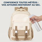 Test d'étanchéité sous spray d'eau mettant en valeur le tissu hydrofuge du sac à dos ordinateur portable femme Lévia PRO.