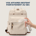 Démonstration d'imperméabilité du tissu du sac à dos ordinateur femme Duna.