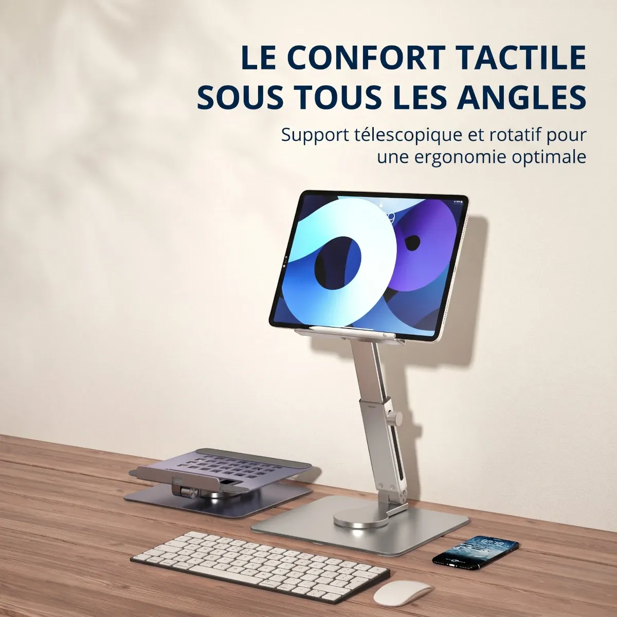Socle pour tablette tactile Motion360 utilisé sur un bureau professionnel pour un confort tactile absolu.