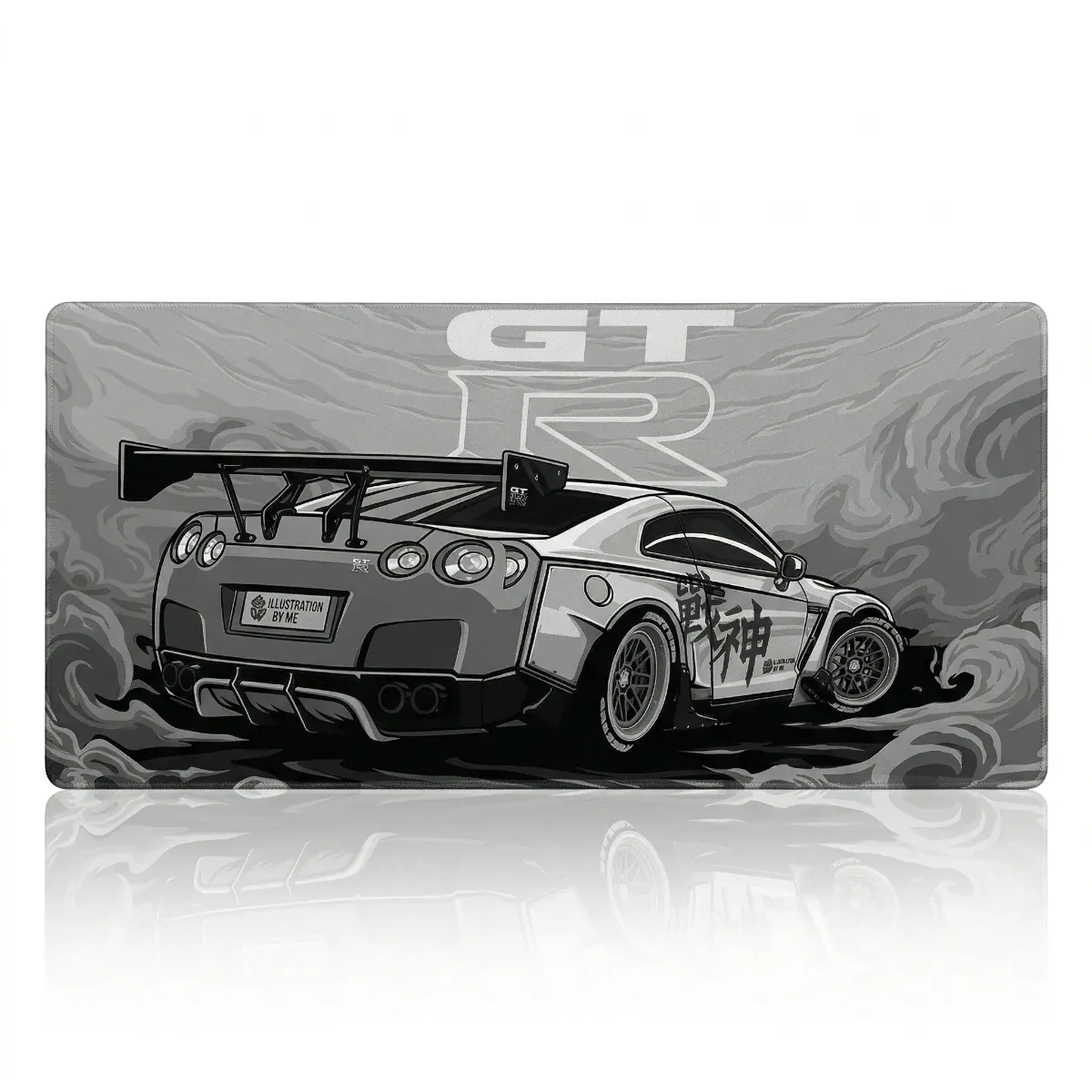 Photo studio à plat du Tapis de souris Apex Skyline GT-R gris, isolé sur fond blanc, montrant l'illustration GTR-R35 et le logo GT-R. Tissu micro-texturé XXL pour précision et glisse.