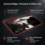 Une infographie technique avec des lignes de connexion et des points d'appel sur une vue inclinée du Tapis de souris Kurenai Ridge XXL. Elle répertorie les quatre caractéristiques principales : "Suivi Ultra-Précis", "Espace XXL Confort", "Surface Fraîche Toucher" et "Base Antidérapante Stable".