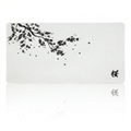 Tapis de souris Sakura Daylight XXL blanc zen avec calligraphie noire, idéal pour un setup minimaliste et précis.