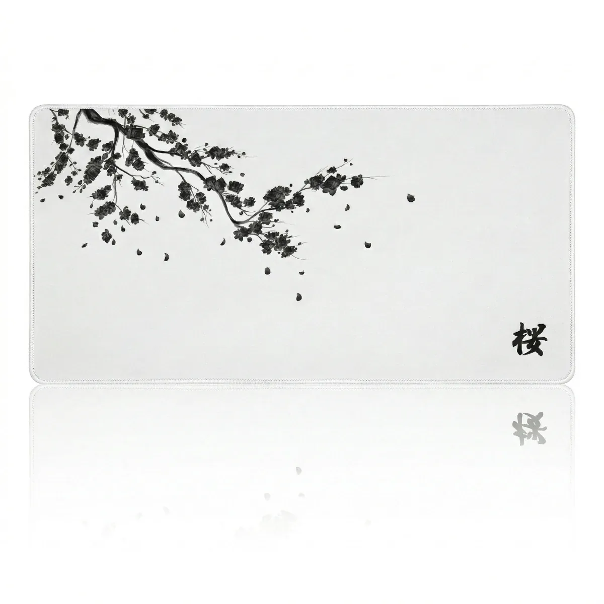 Tapis de souris Sakura Daylight XXL blanc zen avec calligraphie noire, idéal pour un setup minimaliste et précis.