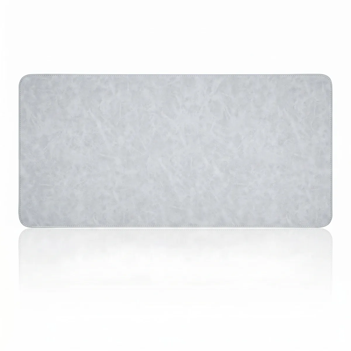 Fiche produit Tapis de souris Titan Veil en cuir PU Crazy Horse gris clair, format XXL pour précision et glisse.