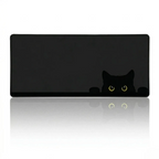 Vue de face du tapis de souris Neko Stealth Pro avec son design chaton iconique et surface micro-textile.
