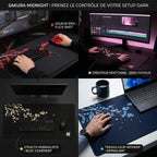 Composition montrant quatre scénarios d'usage du tapis de souris Sakura Midnight XXL : Gaming (Flick Shot), Création Nocturne, Setup Stealth Minimaliste et Travail Intensif avec sa surface déperlante.