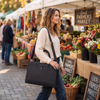 Femme élégante portant le tote bag ordinateur femme Kalea en ville